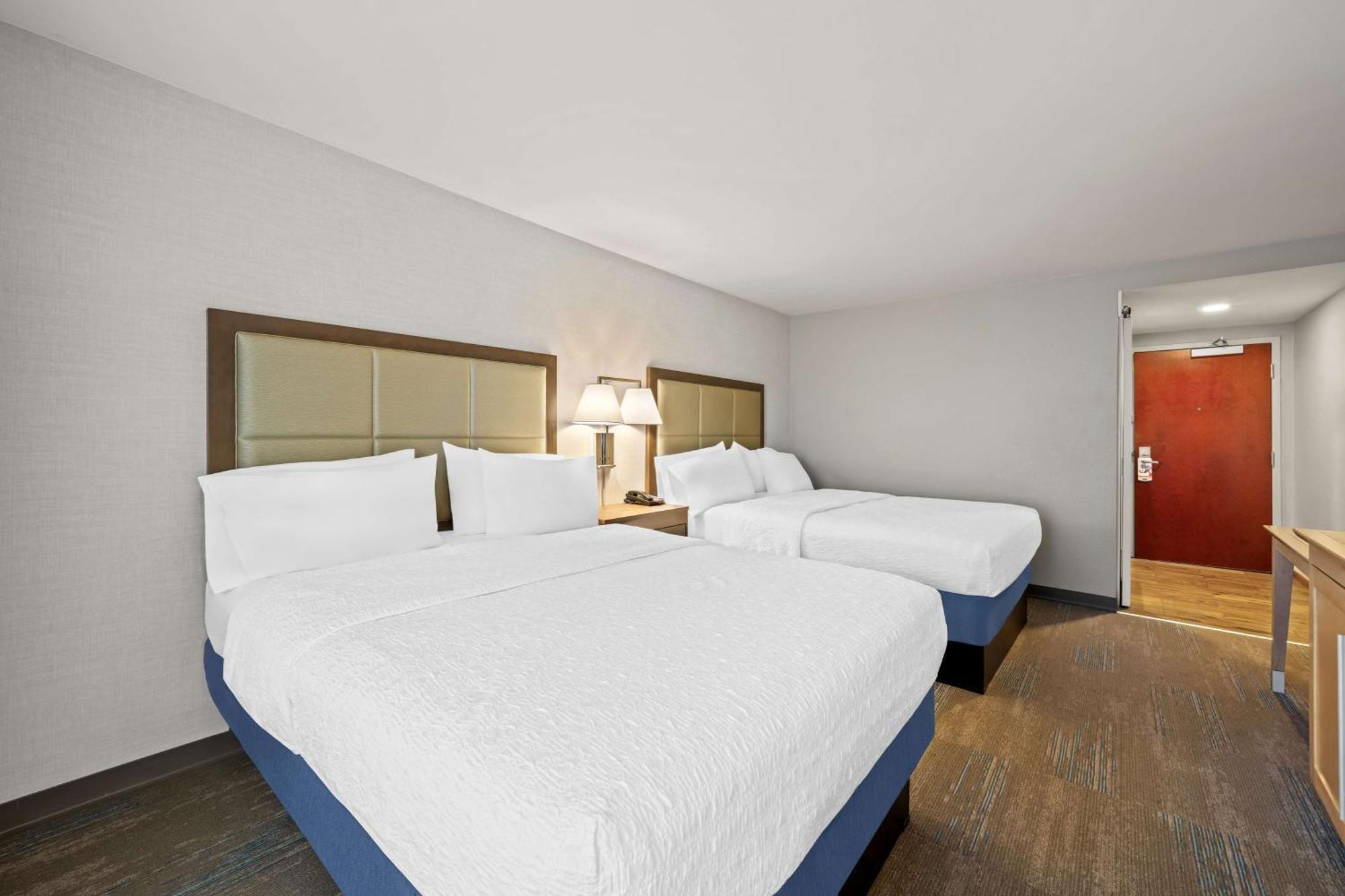 Hampton Inn & Suites Wilson I-95 Zewnętrze zdjęcie